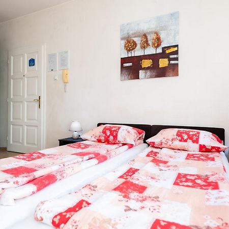 Momo'S Studio Apartment Σουμπότικα Εξωτερικό φωτογραφία