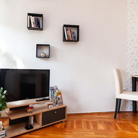 Momo'S Studio Apartment Σουμπότικα Εξωτερικό φωτογραφία