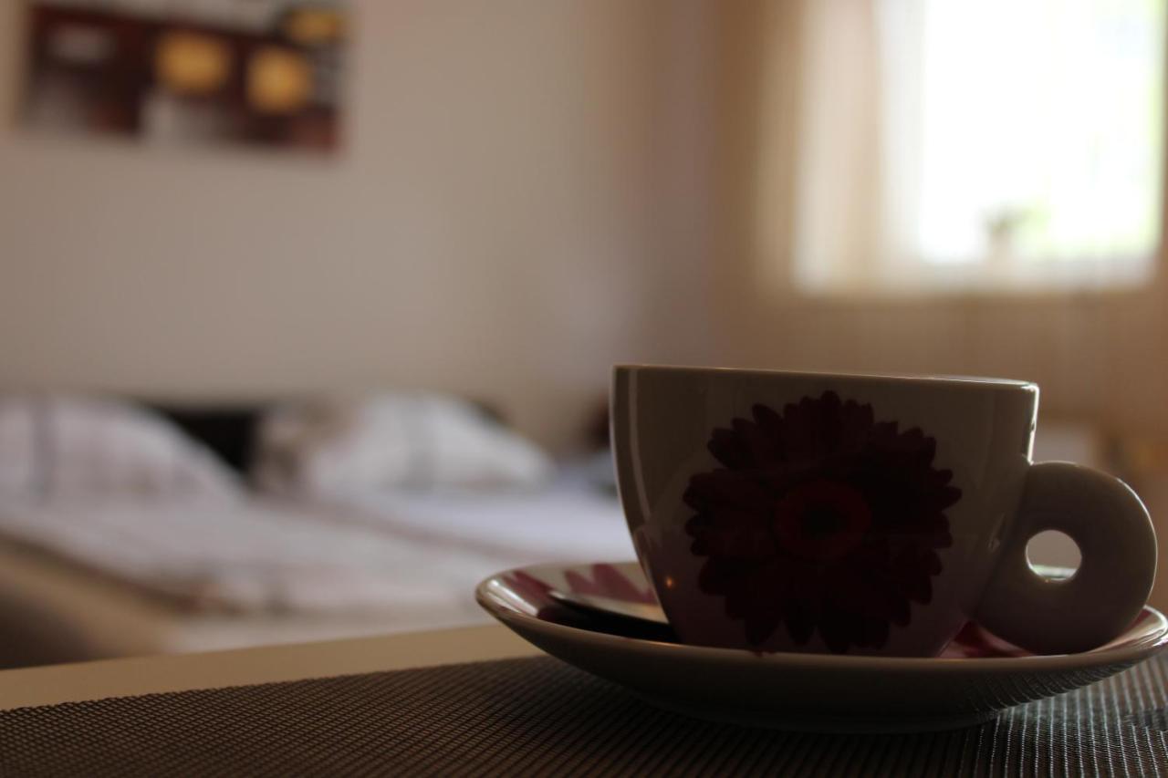 Momo'S Studio Apartment Σουμπότικα Εξωτερικό φωτογραφία