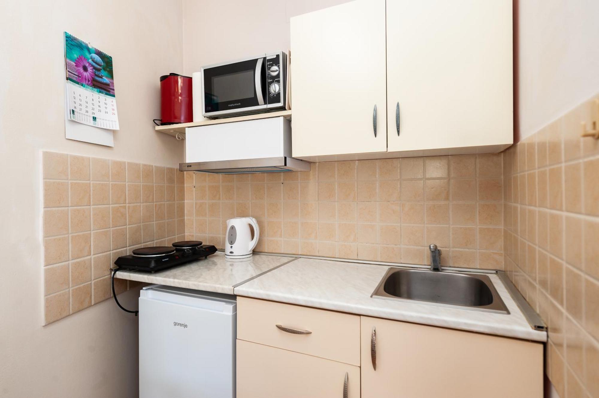 Momo'S Studio Apartment Σουμπότικα Εξωτερικό φωτογραφία